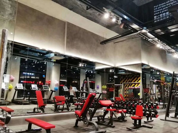 Proyecto de equipo de gimnasio en Indonesia